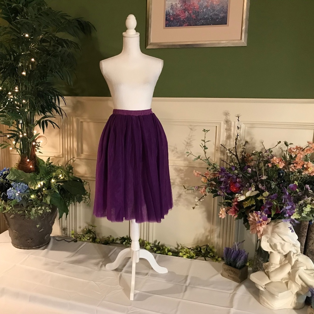 Mid length purple tulle skirt